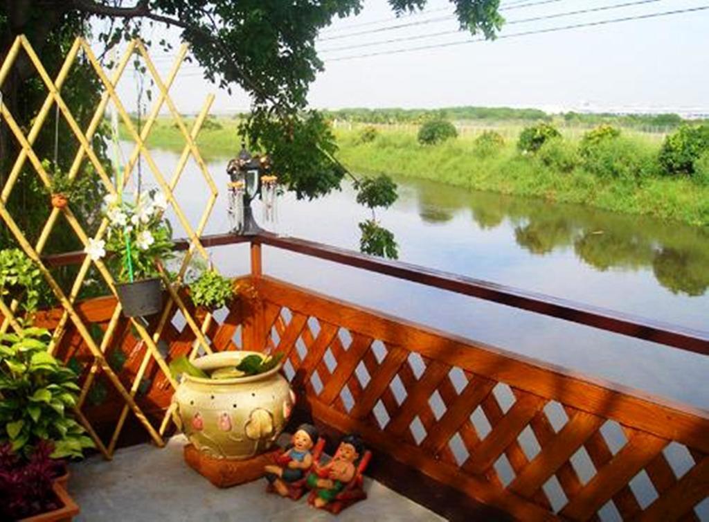 Yha Bangkok Airport Hostel Bang Phli Екстериор снимка